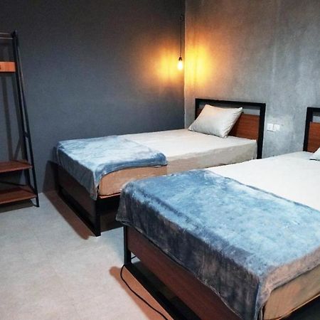 Hostel 18 Pasangan Butuh Surat Nikah Bandung Exterior foto